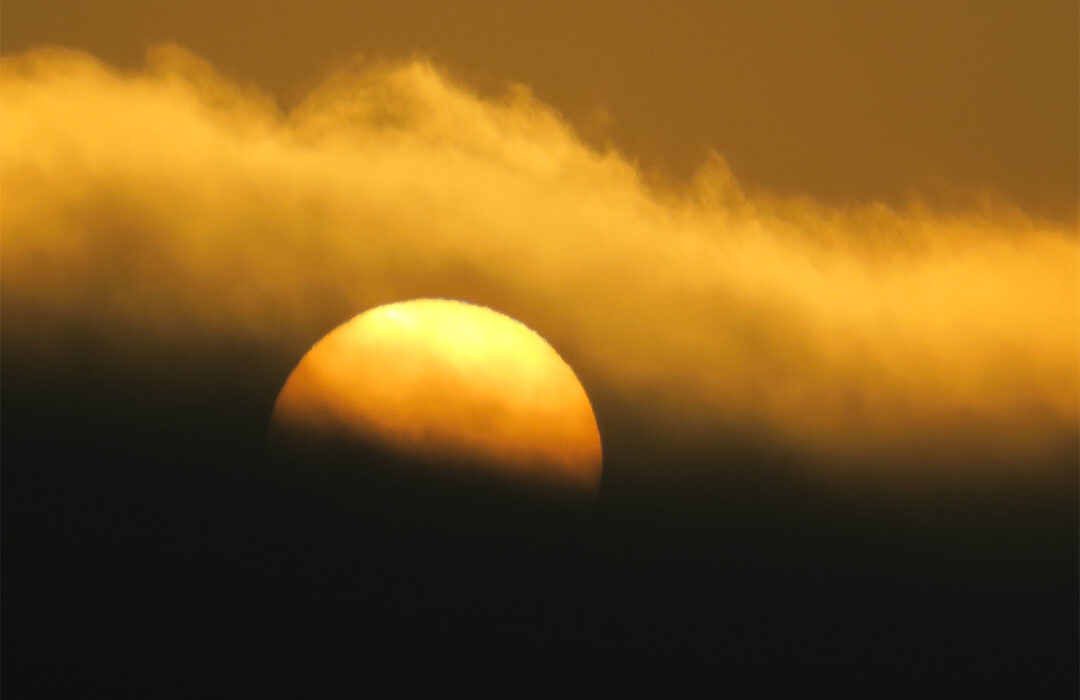 Hans Hennebichler - Sonnenuntergang im Nebel