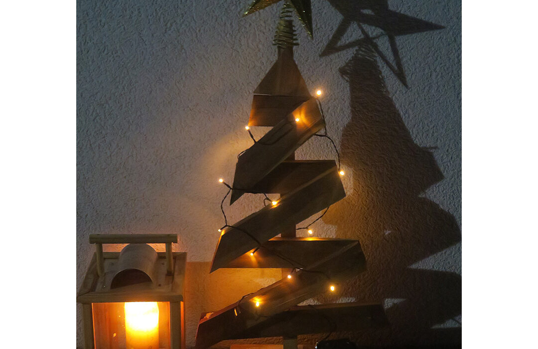 Hans Hennebichler - Holz-Christbaum