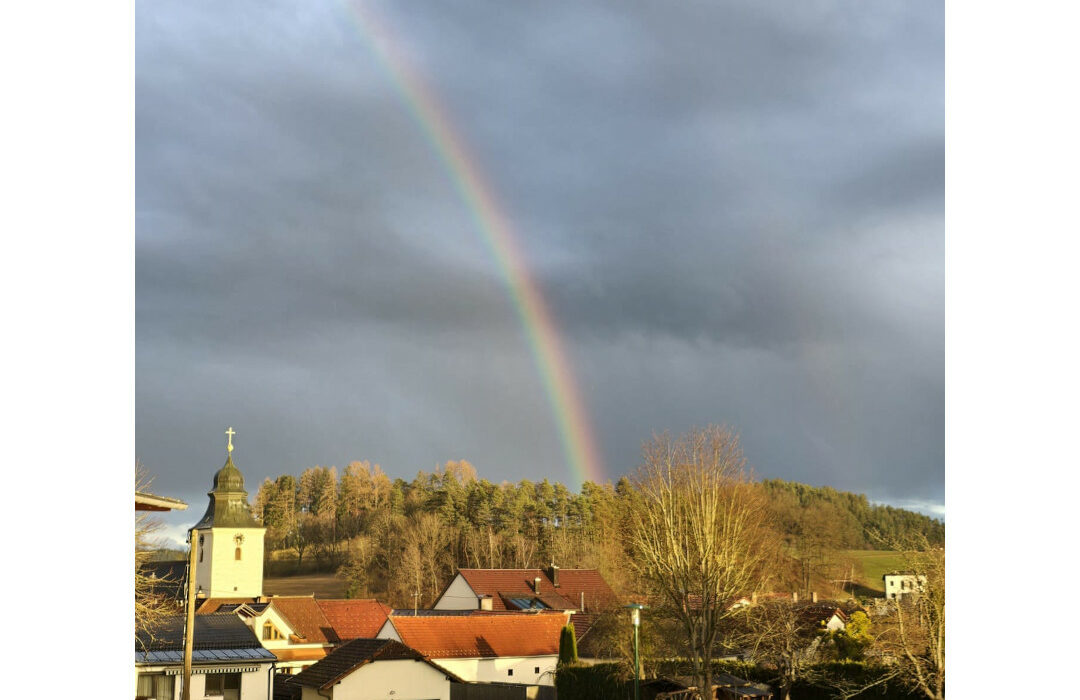 Roswitha Pree - Gutau mit Regenbogen