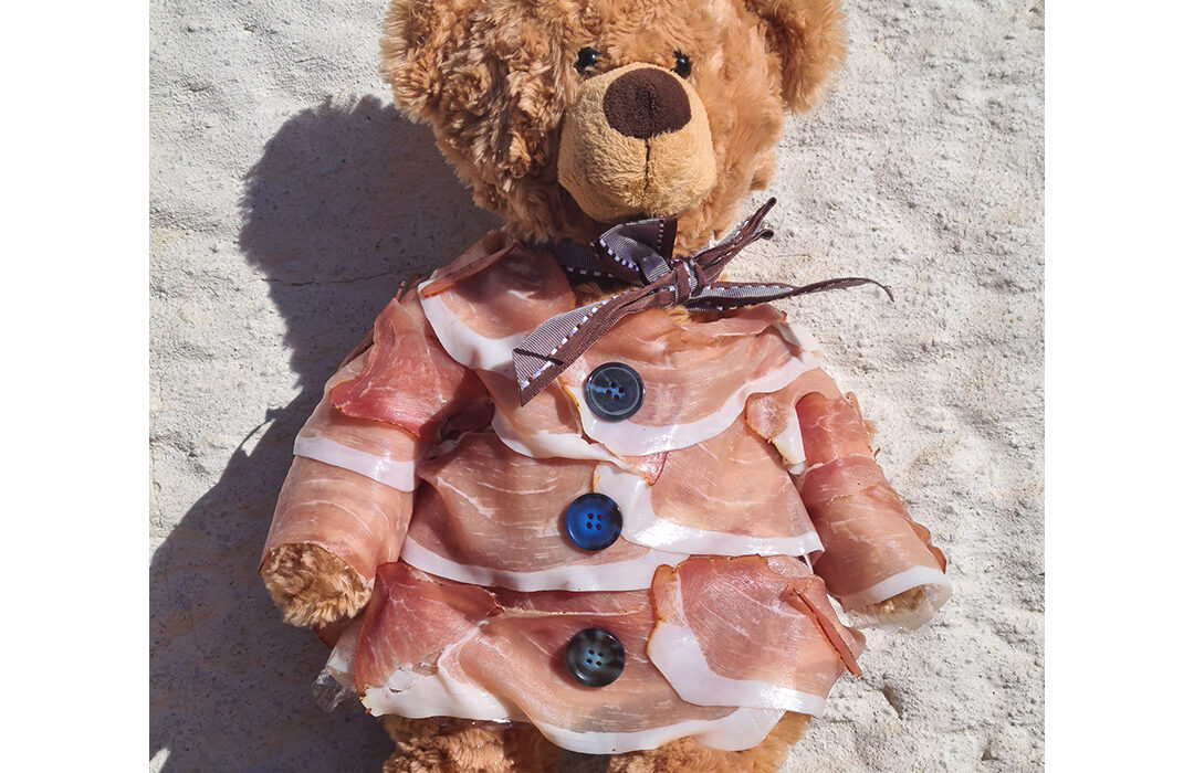 Platz 1 - Roswitha Pree - Bär im Speckmantel